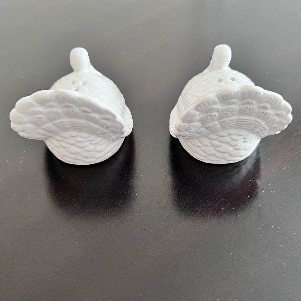 Sur La Table White Turkey Salt & Pepper Shakers - Picture 5 of 8